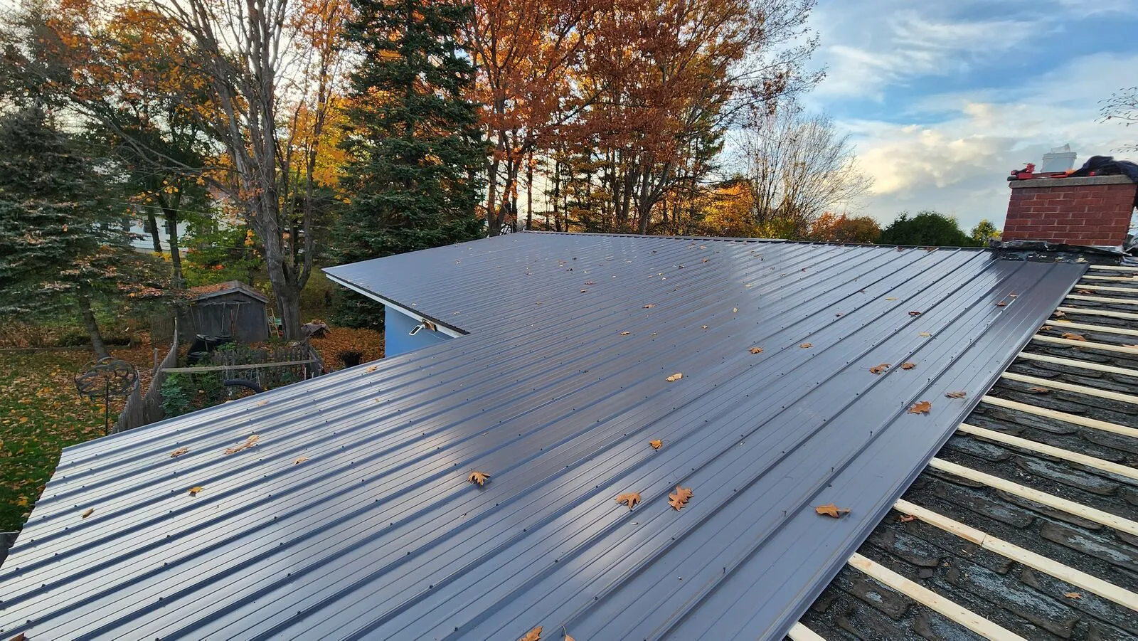 Metal roof over the old shingles — finished (2)