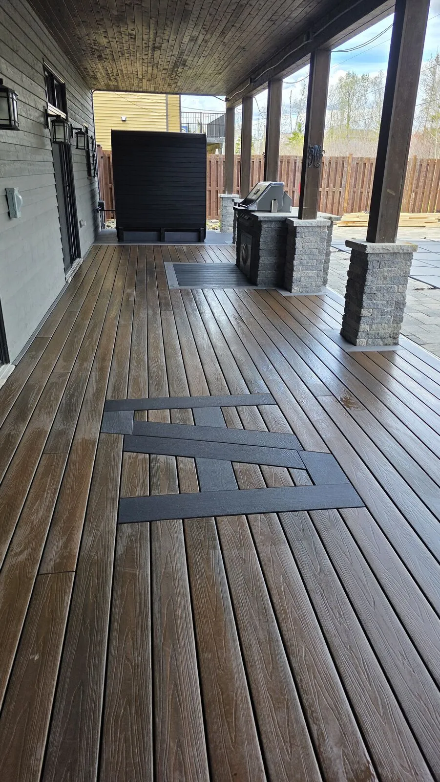 Pool deck with herringbone inlays & LED lighting — finished (3)