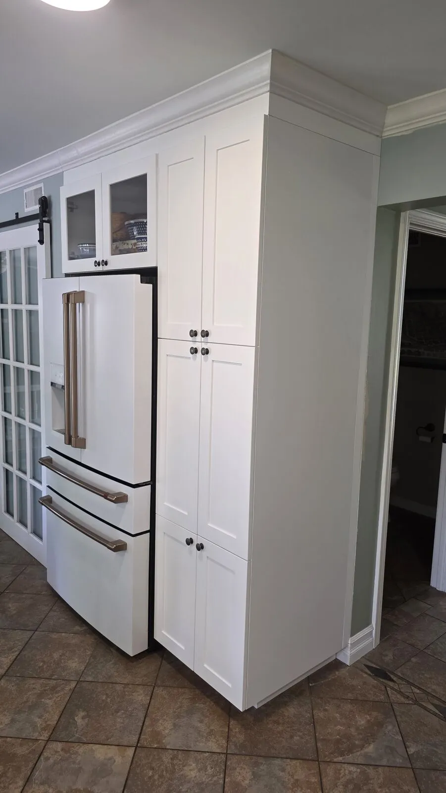 Kitchen refresh: white shaker cabinets — finished (3)