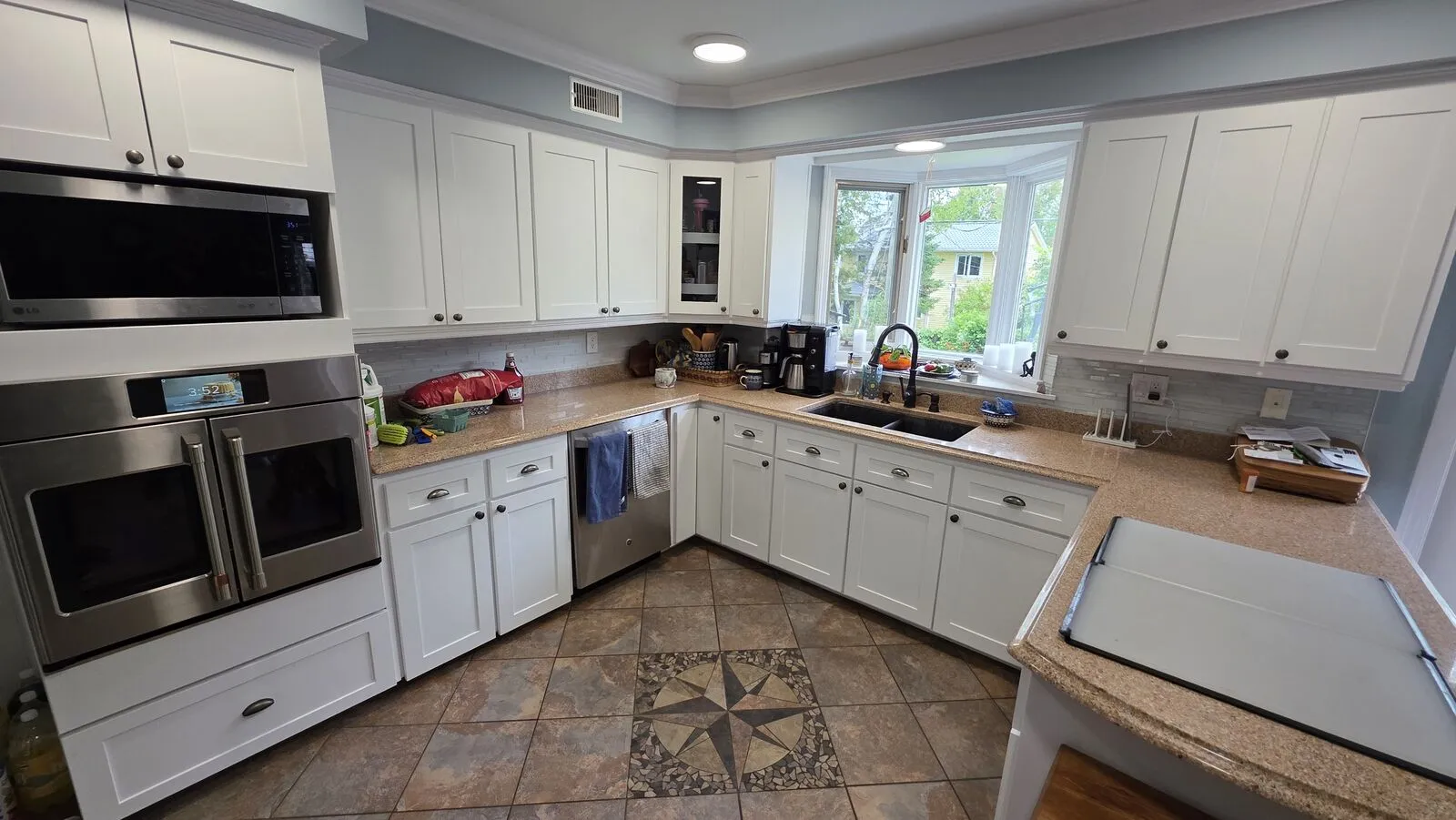 Kitchen refresh: white shaker cabinets — finished (5)