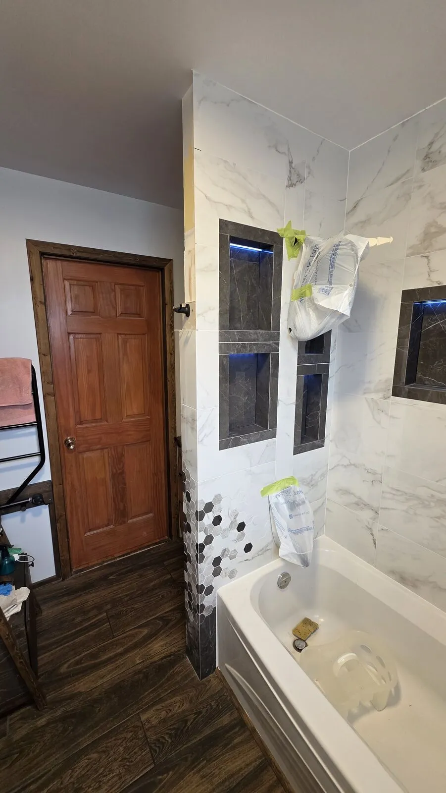 Bathroom remodel: tub surround, niches and hex accent — finished (5)