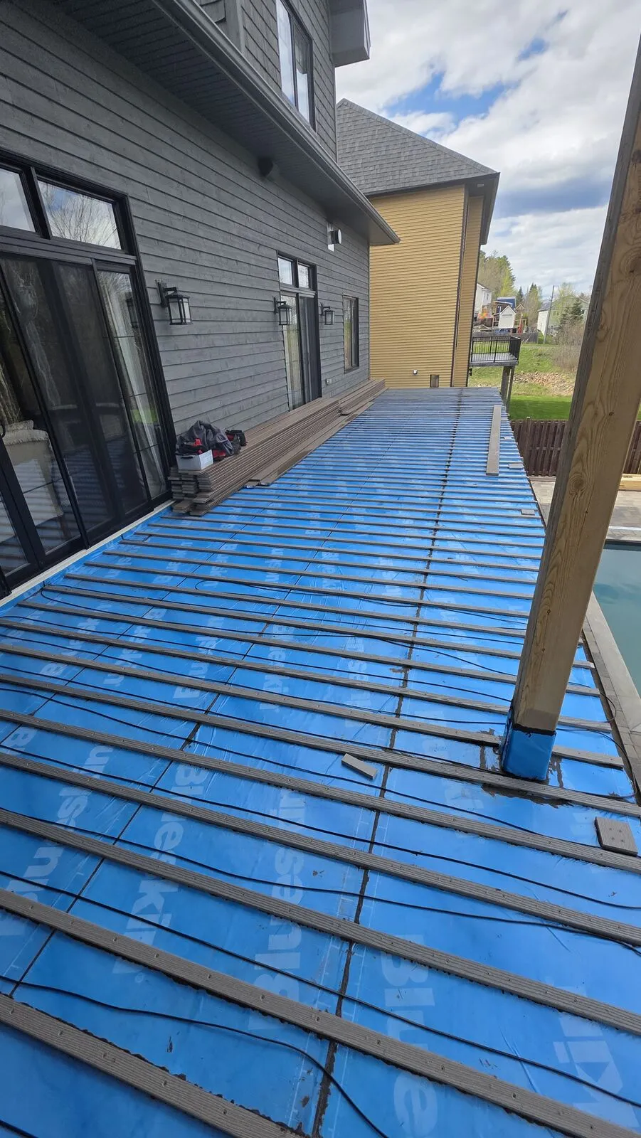 Upper deck rebuild with waterproof membrane — work in progress (11)