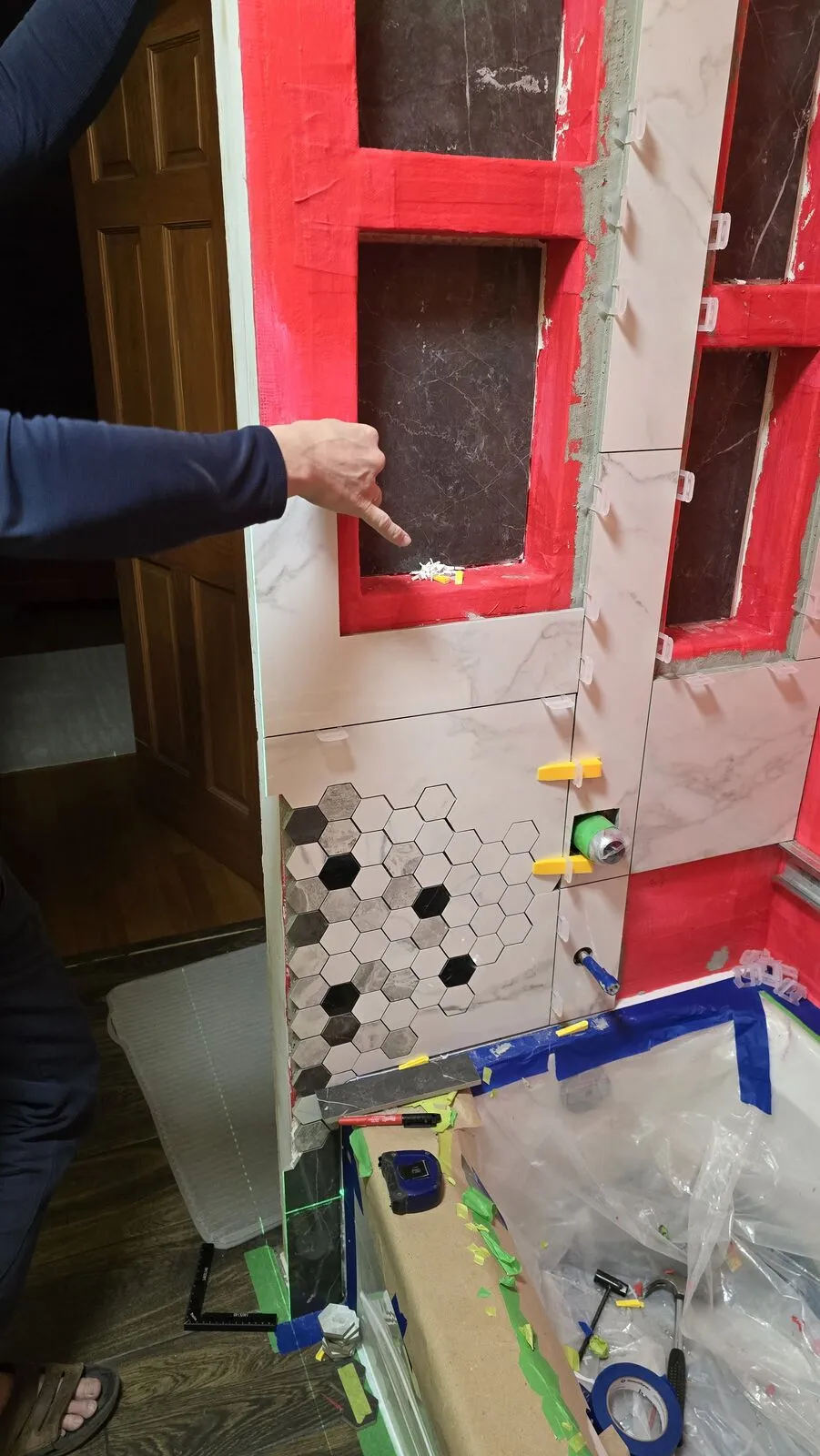 Bathroom remodel: tub surround, niches and hex accent — work in progress (11)
